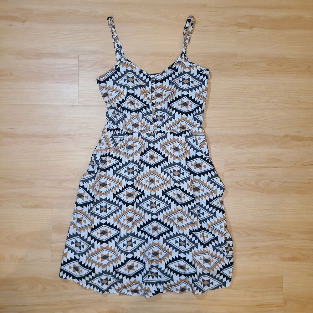 Audrey 3+1 Brown Tribal Print Size Large Mini Dress